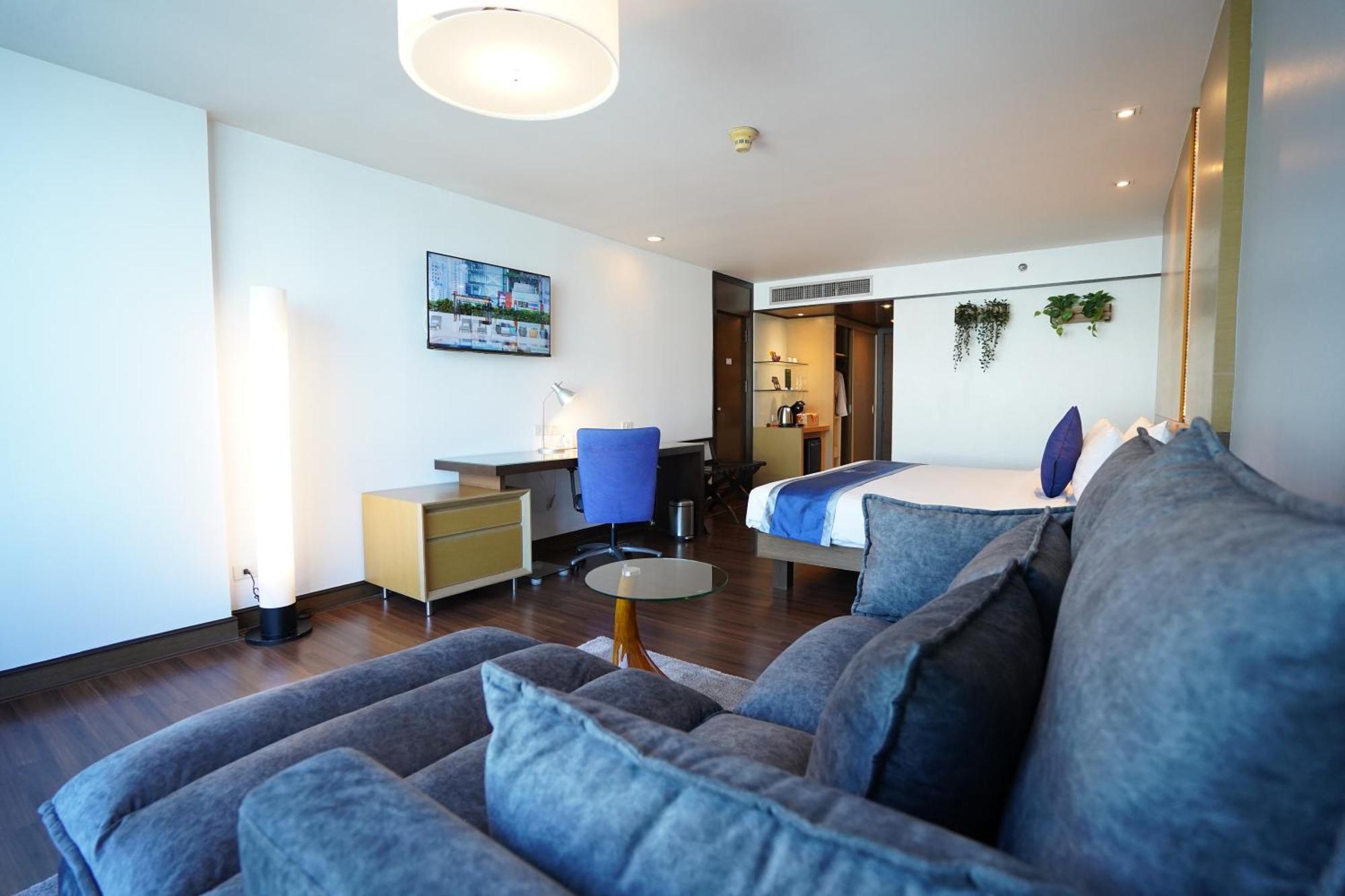Bangkok Hotel Lotus Sukhumvit 33 By Compass Hospitality Exterior photo