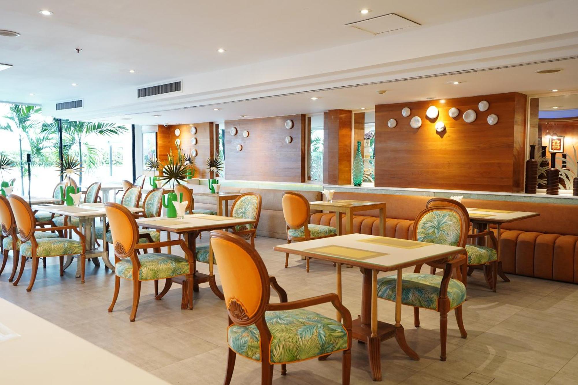Bangkok Hotel Lotus Sukhumvit 33 By Compass Hospitality Exterior photo